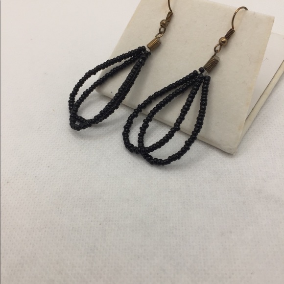 BLACK SEED BEAD DANGLE/DROP EARRINGS - Picture 9 of 10